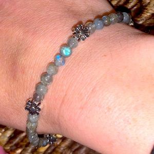 🧿2/$15🧿 New Flashy 3-4mm Natural Labradorite Stone Aromatherapy Bracelet